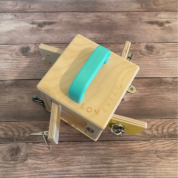 Lovevery | the Lockbox | Months 19, 20, 21 - Picture 2 of 5